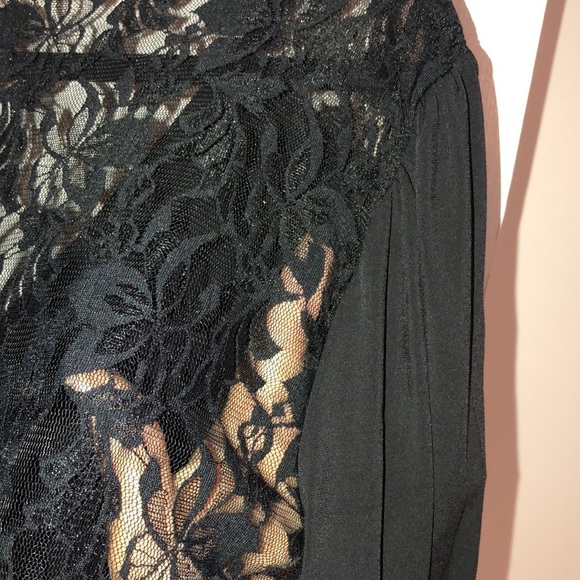 Venus size XL  black long sleeve slightly cropped banded V-neck Lace back - Picture 8 of 13